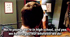 Tumblr mgupwgKnFt1ra5gbxo9 r1 250.gif