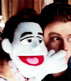 Tumblr mwnbn77y4x1qaxxelo1 250.gif