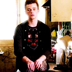 Tumblr n1lzrpMTEo1qfgg1ao3 250.gif