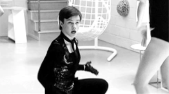 Tumblr m9g06lq9ld1ra5gbxo2 250.gif