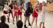 Glee-I-Kissed-a-Girl