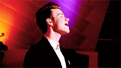 Tumblr n25auwC4OF1ra5gbxo1 r1 250.gif