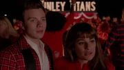 Kurt und Rachel, als sie Blaine und Dave sehen