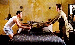 Tumblr n3dbs0NXwj1ra5gbxo1 r1 250.gif