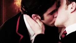 Tumblr mxce31uBkx1roq2g4o3 250.gif