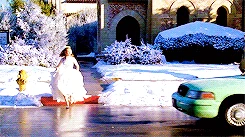 Tumblr n3mybcXVMA1ra5gbxo1 r1 250.gif