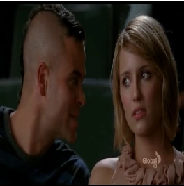 Puck and Quinn seeing the Diva-Off