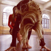 Tumblr maqlo2HXvU1ryuem8o4 250.gif