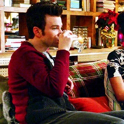 Tumblr mxgo2p6n3G1qcpsrlo3 250.gif