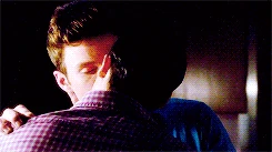 Tumblr nl065nJNoT1ra5gbxo6 r1 250.gif