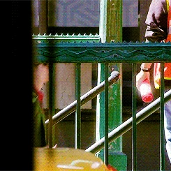 Tumblr ni7eqs7dh01qaxxelo2 250.gif