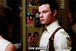 Tumblr mgztzgQhmB1qaedvuo2 r4 250.gif