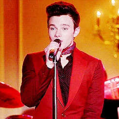 Tumblr n4twwzNxvs1r295ako1 250.gif