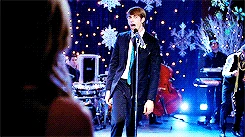 Tumblr n2d1tmrRLz1ra5gbxo2 250.gif