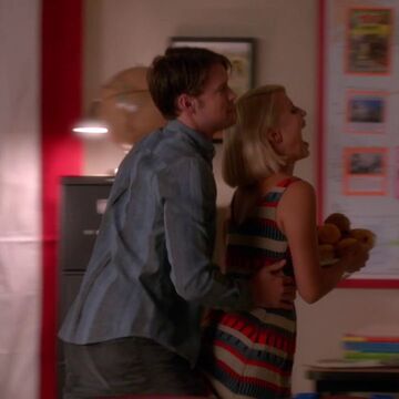 Quinn Sam Relationship Glee Wiki Fandom Puck glee haircut glee quinn kissing glee quinn drawings puck fan art quinn puck glee fanfic gleestory s. quinn sam relationship glee wiki fandom