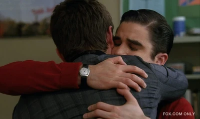Klaine hug.jpg