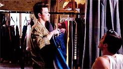 Tumblr nbvezx2aWe1ra5gbxo1 250.gif