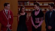 Normal scnet glee6x11 1809