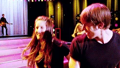 Tumblr mk0a9eLN821s59zyso1 250.gif