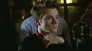 Kurt-looks-sad-at-klaine-blaine-on-glee-e1349741622491