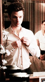 Tumblr mia4lpufts1qgfb58o2 250.gif