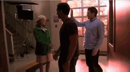 Tumblr leugxeWpuO1qzzjqa.gif