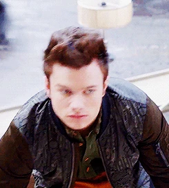 Tumblr n3e28ypxxw1r295ako1 250.gif