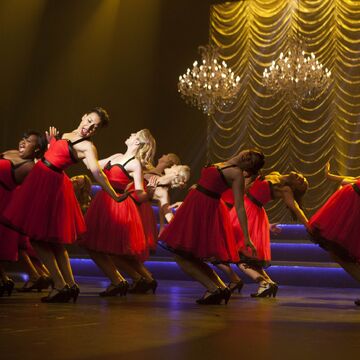 Edge Of Glory Glee Tv Show Wiki Fandom Edge Of Glory Glee Tv Show Wiki Fandom