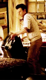 Tumblr mm8k2pNZO41r28rvzo1 250.gif