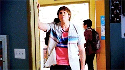 Tumblr n9lusv6xqp1ra5gbxo7 r1 250.gif