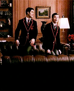 Tumblr lwpzstSxMF1qaxxelo1 r4 250.gif