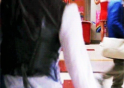 Tumblr mx93ibbOsK1qgrxsfo2 250.gif