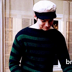 Tumblr n5j5i0wPx11rp74xfo2 r1 250.gif