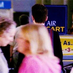 Tumblr nlp81pjt0l1qaxxelo2 r1 250.gif