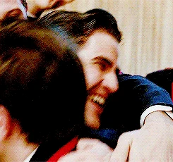 Tumblr mzlfztfltK1qd65cqo5 r1 250.gif