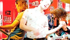 Tumblr n1l4bfC4YU1ra5gbxo7 250.gif