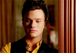 Tumblr n443wx0JPn1rk63wco2 r3 250.gif