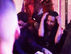 Tumblr n4gq2cpgo61qfcdl6o4 250.gif