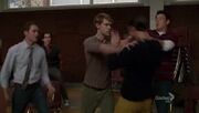 Glee-03x08-hold-on-to-sixteen-flv 000836044