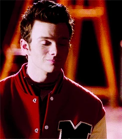 Tumblr n7ou808MDY1qaxxelo2 r1 250.gif