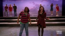 Mercedes und Tina singen zusammen mit den New Directions das Lied "Dog Days Are Over", nachdem Rachel es ihnen überlassen hat.