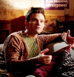 Tumblr n4u0giSbwX1rk63wco3 r1 250.gif