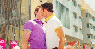 Tumblr mtrnn9YoHo1qdboxlo7 r1 500.gif