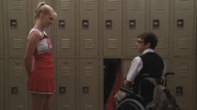 Brittany spricht Artie an