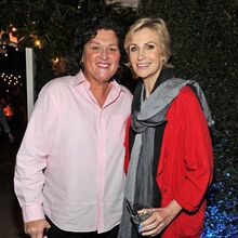 Dot Marie Jones Glee Tv Show Wiki Fandom Have you met miss jones? dot marie jones glee tv show wiki