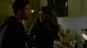 Brody versucht Rachel zu beruhigen