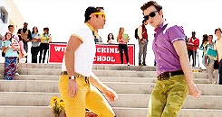 Tumblr n1ltxiJRob1szmgpbo6 250.gif