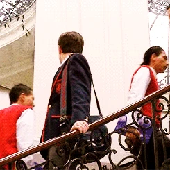 Tumblr mhkhtucOfI1req9m8o1 250.gif