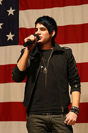 220px-Adam Lambert, 2009