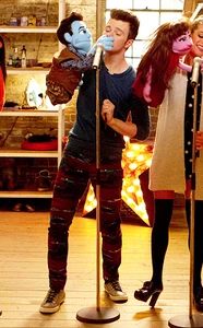 Tumblr mwqbdqYDHL1qeds6ko1 r1 500.jpg